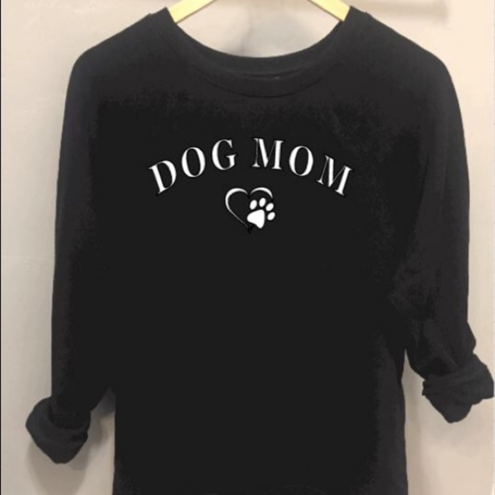 BRAND NEW Dog Mom Sweatshirt